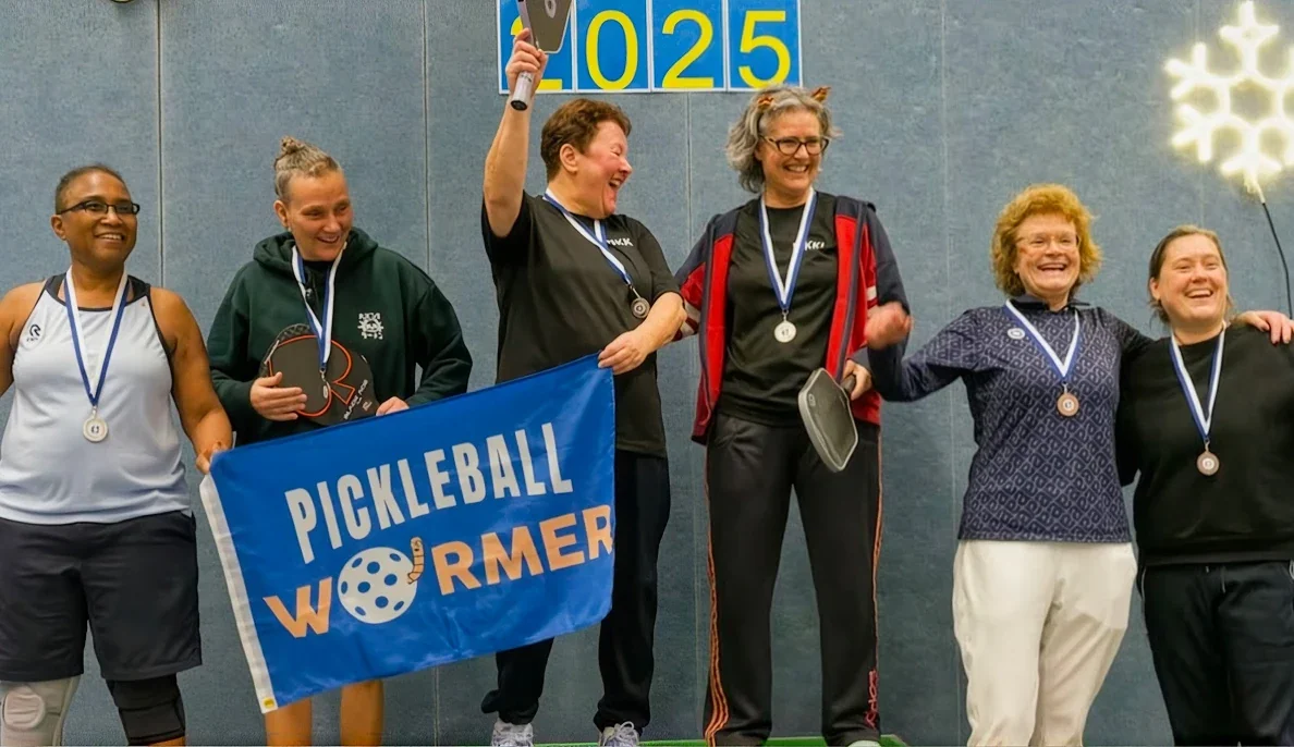 Prijswinnaars van Picklebells 2025 met hun medailles